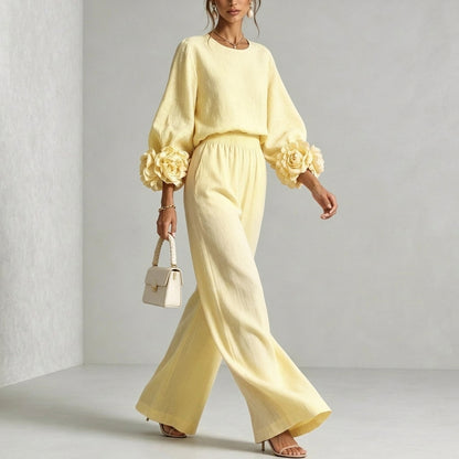 Ensemble Fluide Chic à Détails Floraux Sculptés